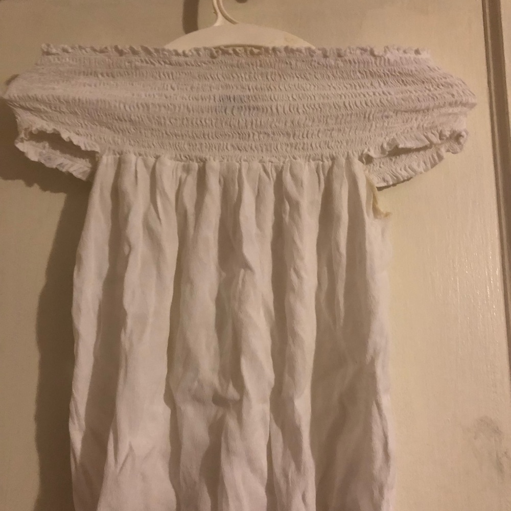 Brandy Melville Scrunch Off thé Shoulder Top